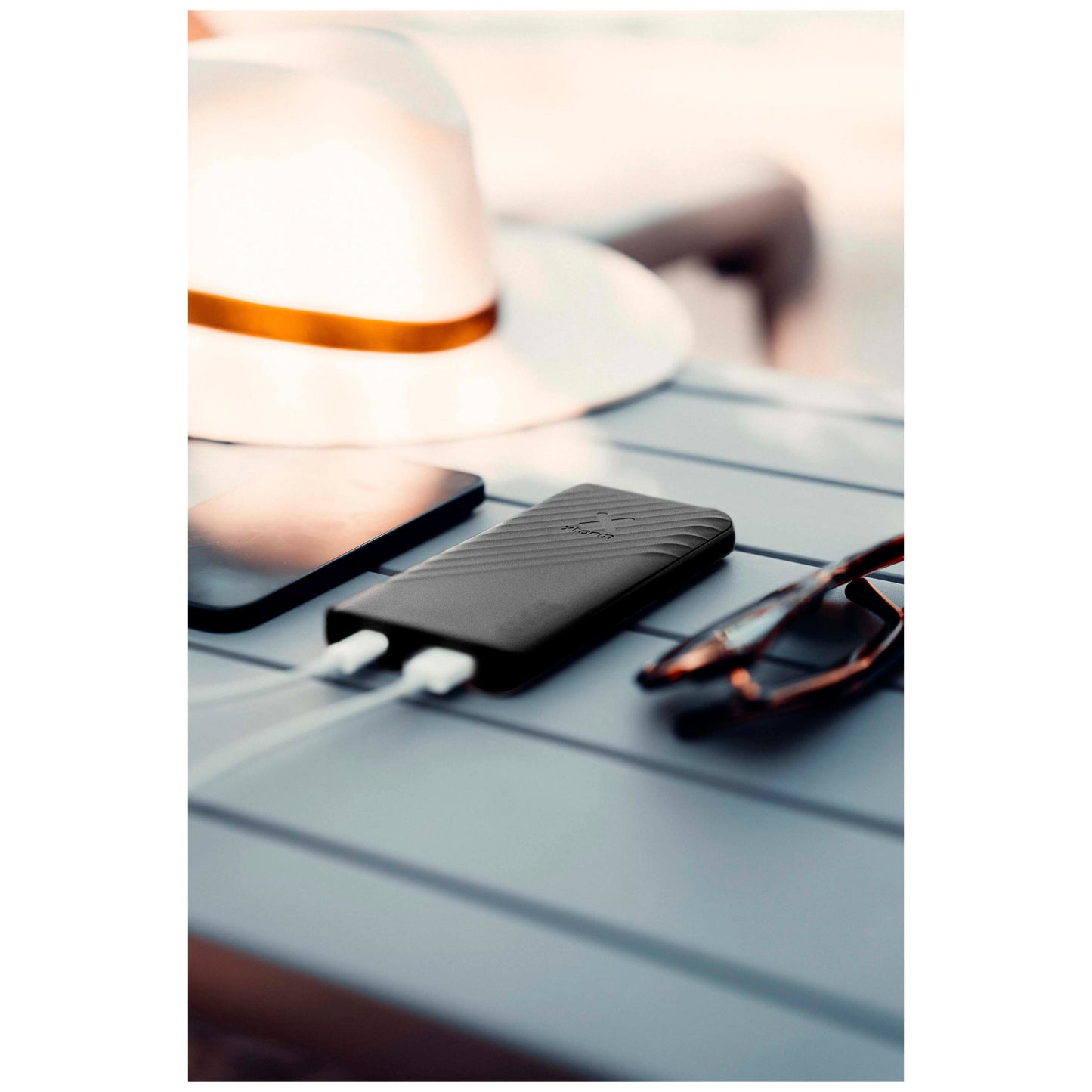 Xtorm XG210 Go2 snabbladdande powerbank på 15 W, 10 000 mAh
