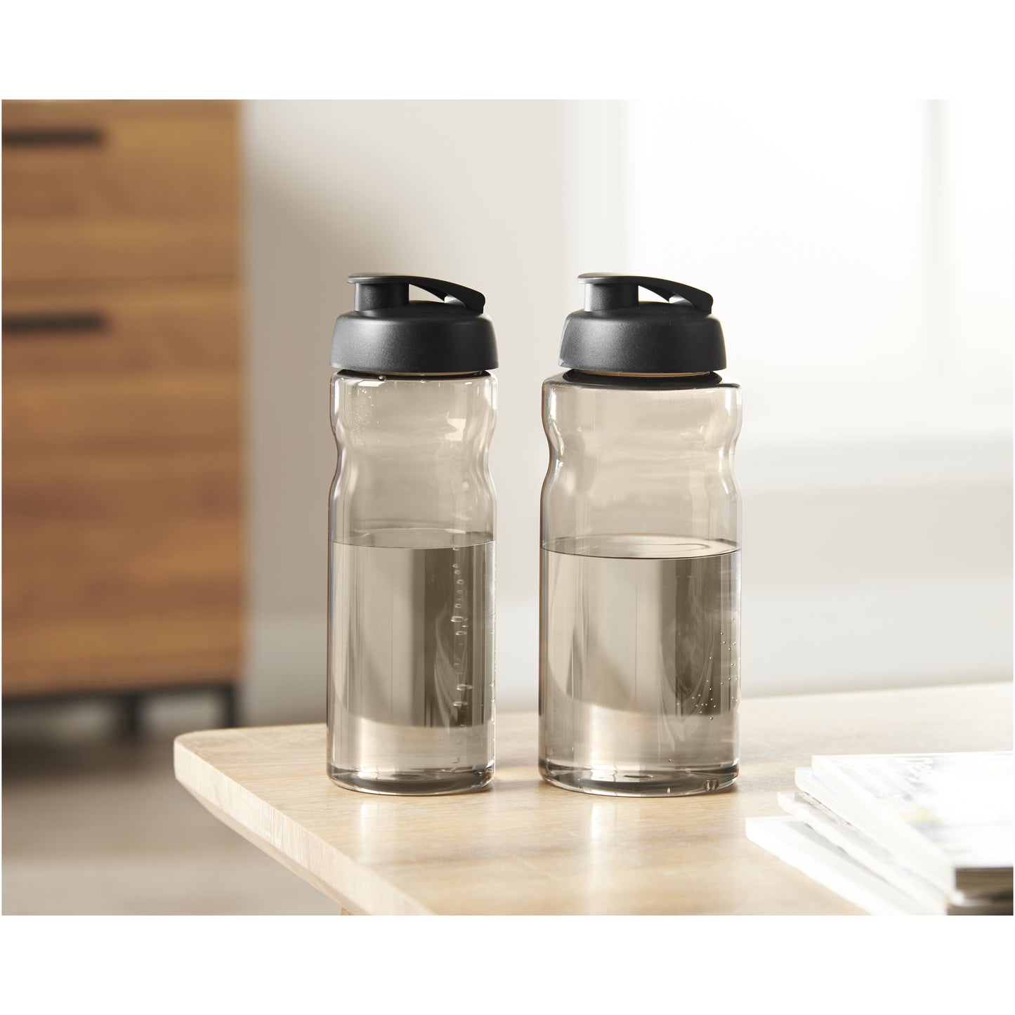 H2O Active® Base 650 ml sportflaska med uppfällbart lock