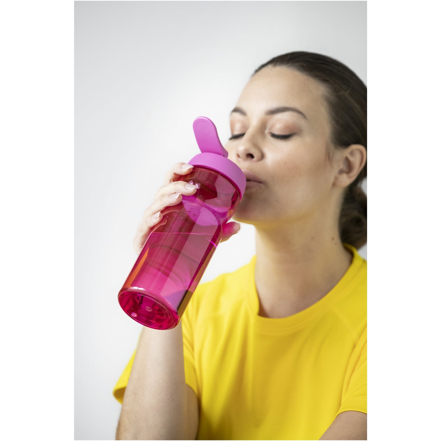 H2O Active® Base 650 ml sportflaska med uppfällbart lock