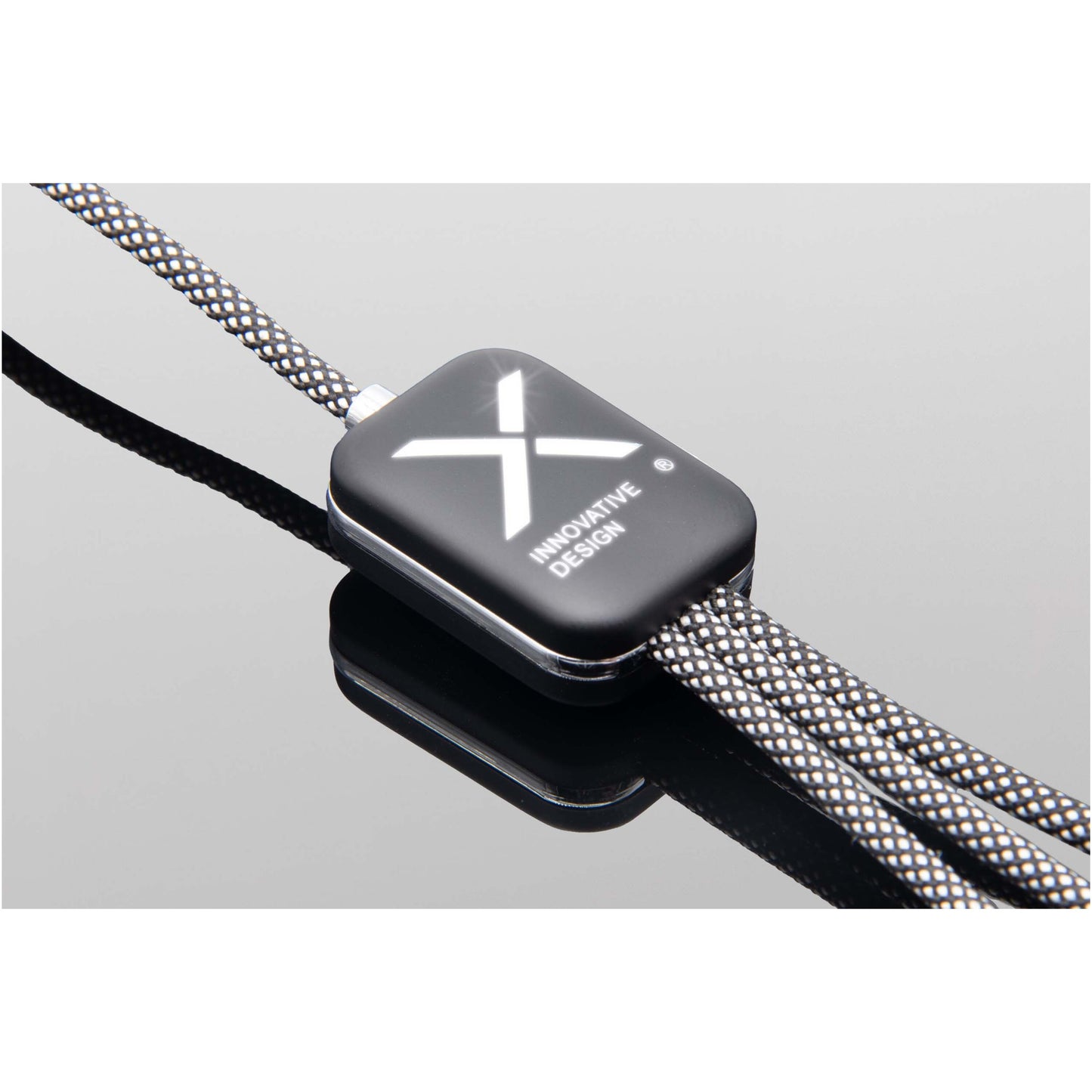 SCX.design C33 Type-C-laddningssladd på 60 W med dubbelupplyst logotyp